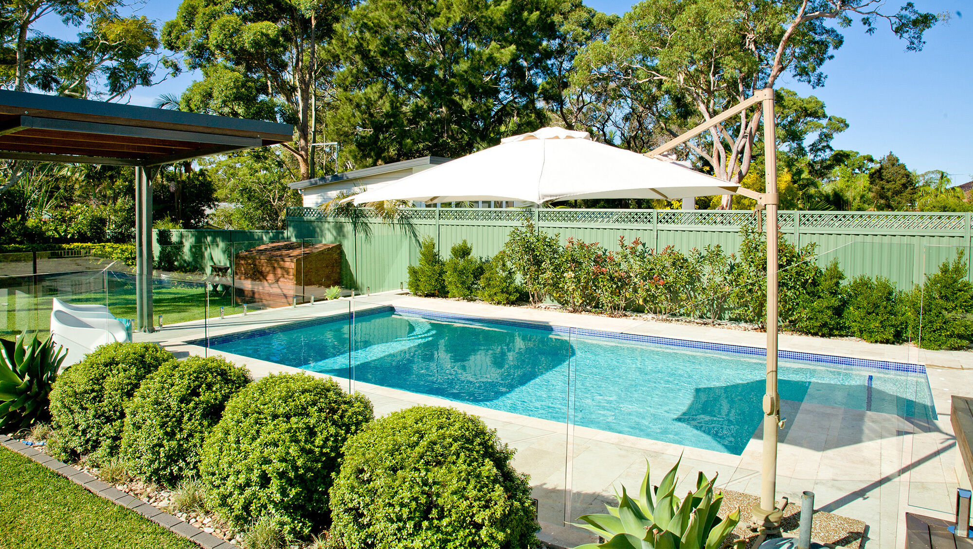 Caringbah South Pool / Sun Shelter / Outdoor Surrounds